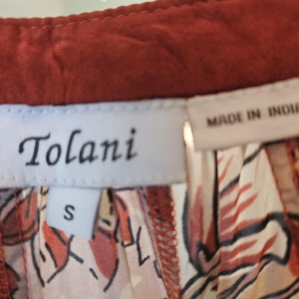 Tolani Collection tunic top New with Tags. Size small. Three quarter full sleeve - Picture 14 of 14